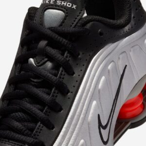 Sapatilhas Nike Shox R4 Prateadas e Pretas Júnior