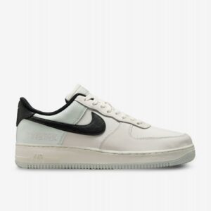 Sapatilhas Nike Air Force 1 GORE-TEX Bege Para Homem