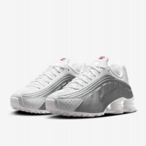 Sapatilhas Nike Shox R4 Prateadas e Brancas Júnior